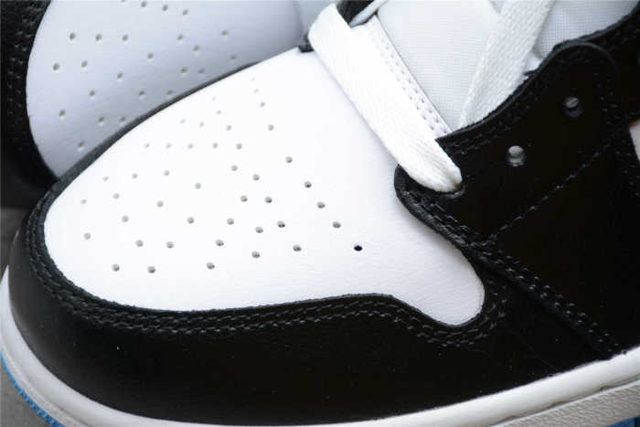 Air Jordan 1 Mid “University Blue” BQ6472-102