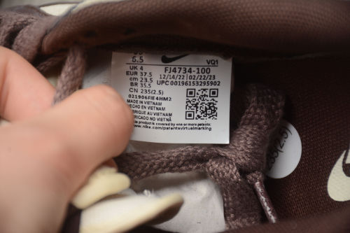 SB Dunk Low Coconut Milk Plum Eclipse FJ4734-100