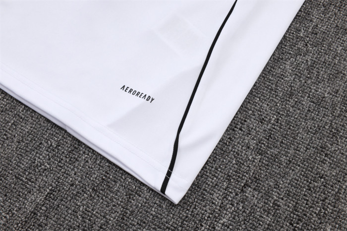 Manchester United Training Jersey 25/26