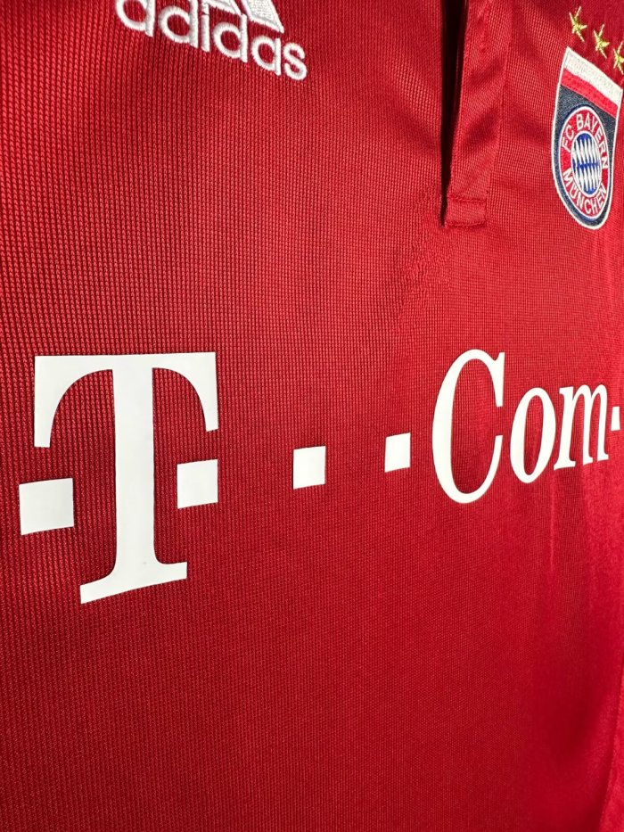 Bayern Munich Home Retro Jersey 2005/06