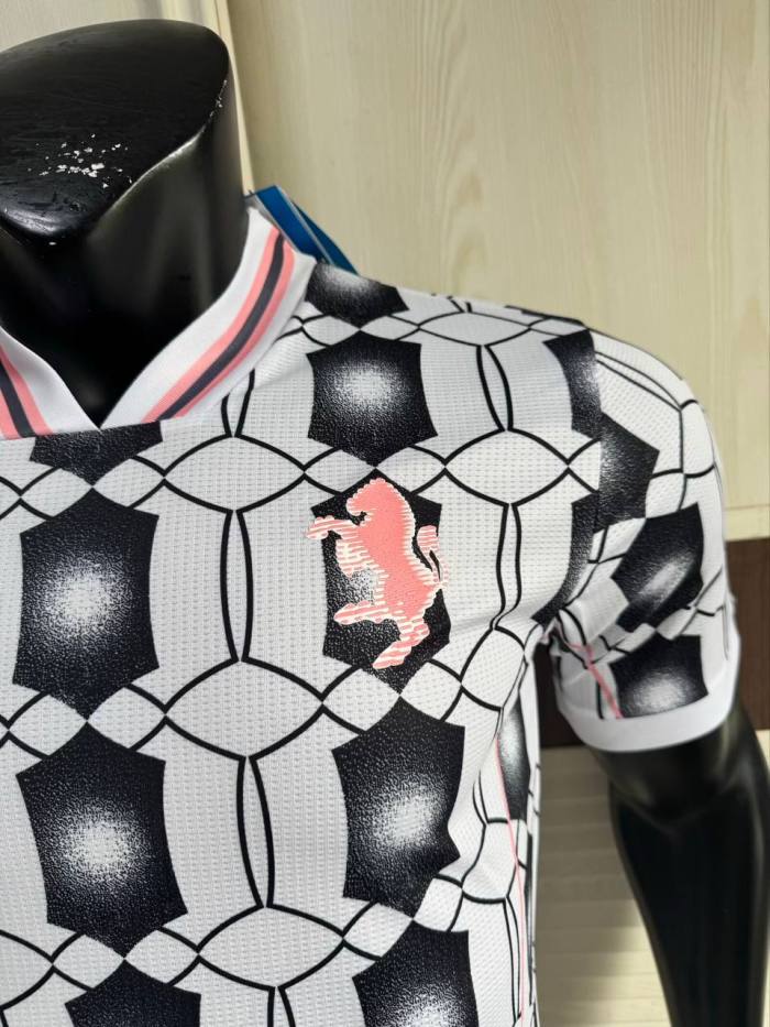 Juventus Home Lifestyle Retro Player Jersey 25/26