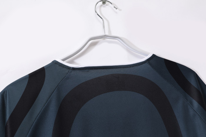 Paris Saint Germain Third Retro Jersey 2001/02