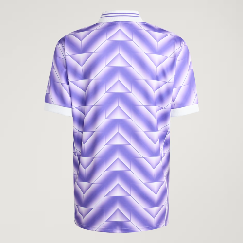 Real Madrid Lifestyle Retro Man Jersey 25/26