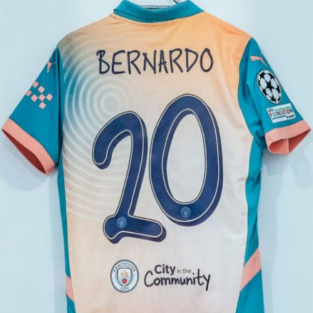 Manchester City Forth Man Short Sleeves Adult Sui 24/25