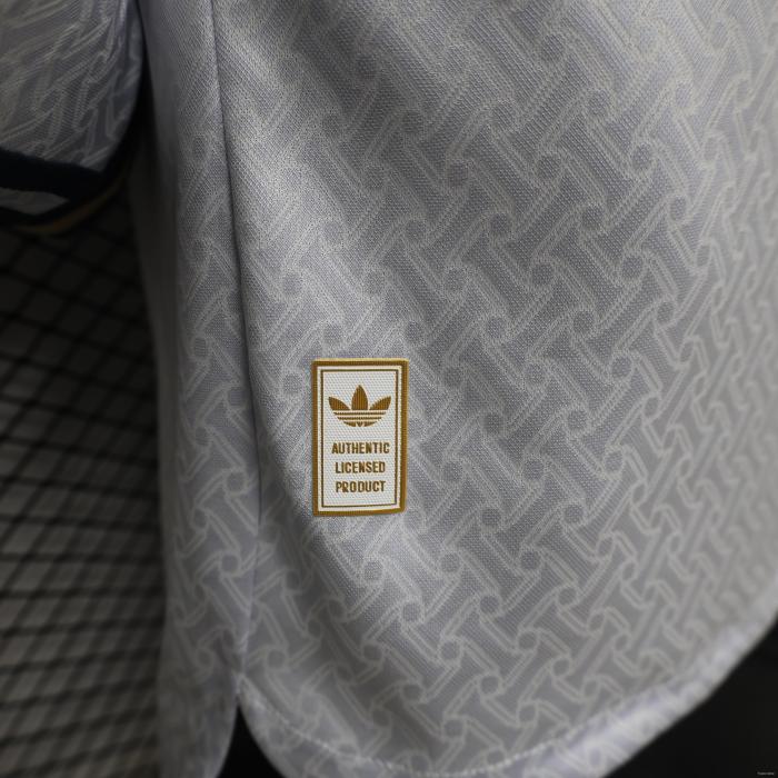 Italy 2026 World Cup Away Player Long Sleeve Men Jersey