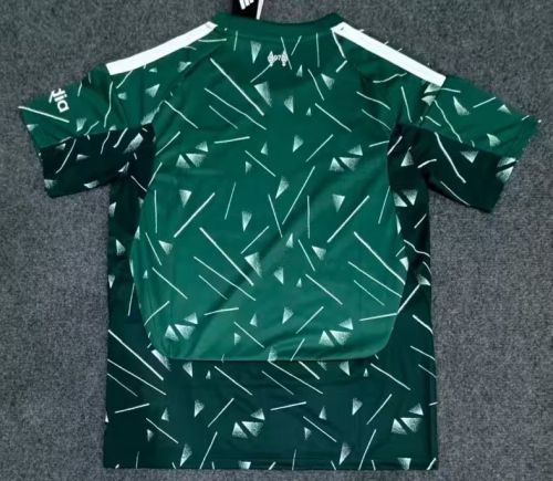 Liverpool Home Goalkeeper Man Jersey 26/27