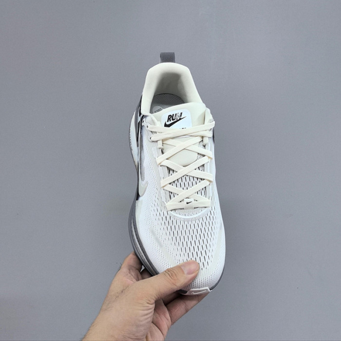 Nike Vomero 18 Men's Road Running Shoes