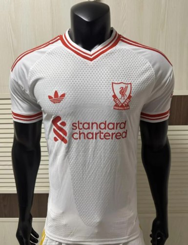 Liverpool White Man Player Jersey 26/27