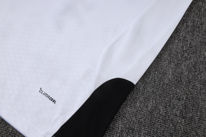Liverpool Training Short sleeve Suit 26/27
