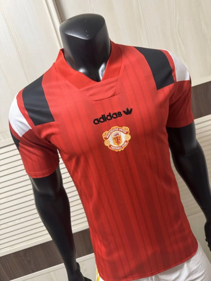Manchester United EQT Red Player Men Jersey 26/27
