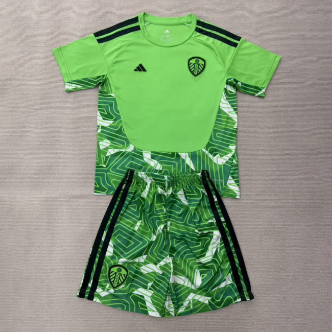 Leeds United Green Goalkeeper Kids Suit 26/27