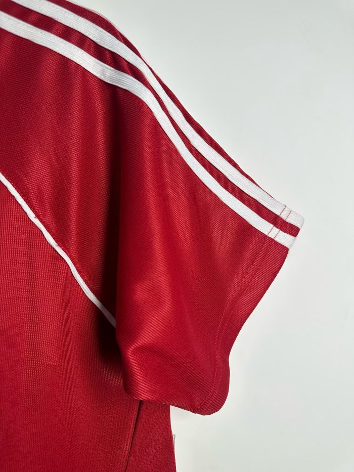 Bayern Munich Home Retro Jersey 2005/06