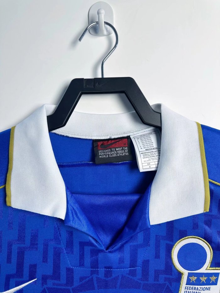 Italy Retro Home Jersey 1995