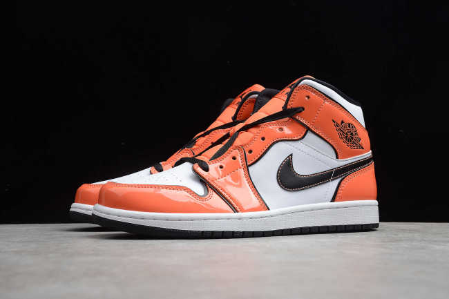 Air Jordan 1 Mid SE `Turf Orange` DD6834-802