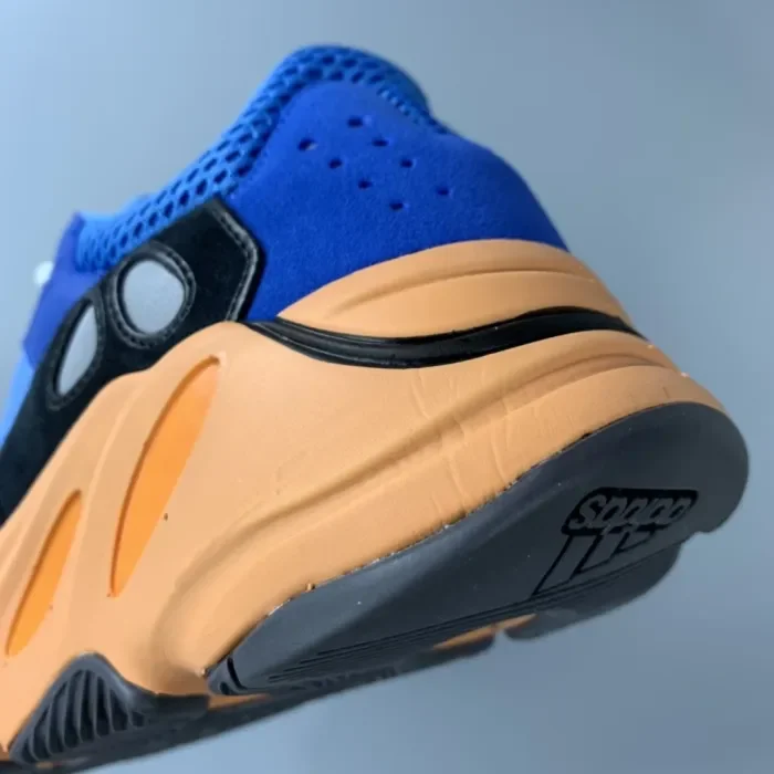 Yeezy Boost 700 Bright Blue 2021 (GZ0541)
