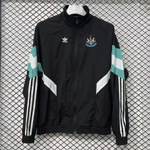 Newcastle United Training Windbreaker 2025