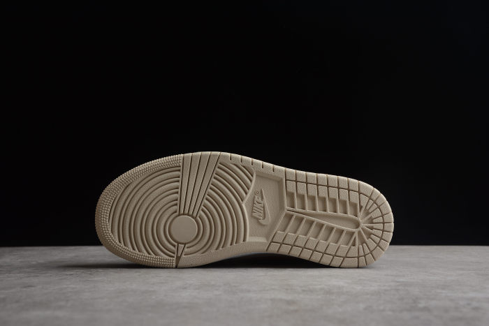 Air Jordan 1 Mid SE Cream Dark Chocolate Sneakers Oatmeal