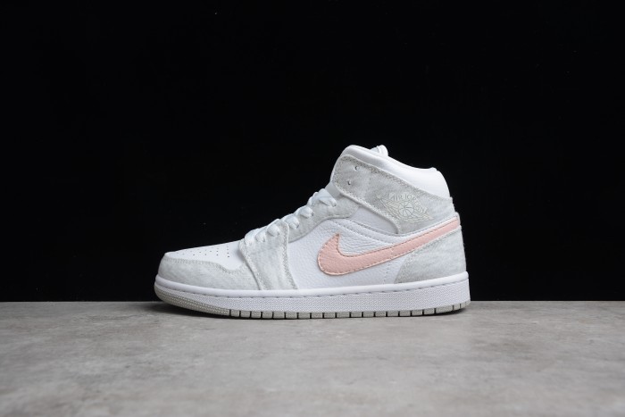 Air Jordan 1 Mid SE Light Iron Ore”