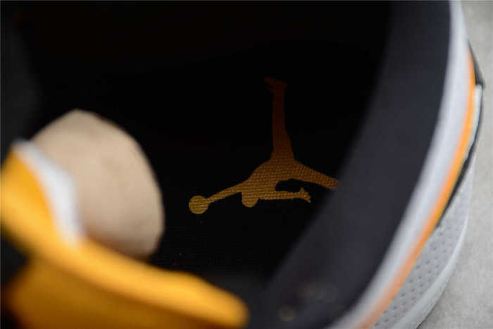 Air Jordan 1 Mid Perforated White University Gold BQ6472-107