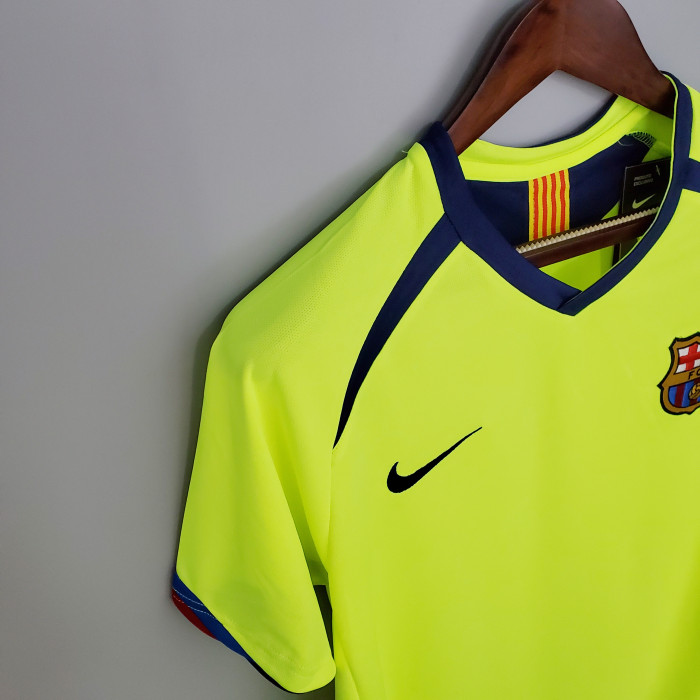 Barcelona Away Retro Jersey 2005/06