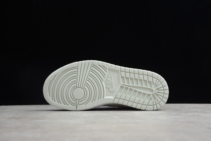 Air Jordan 1 Mid Spruce Aura - CV5280-103