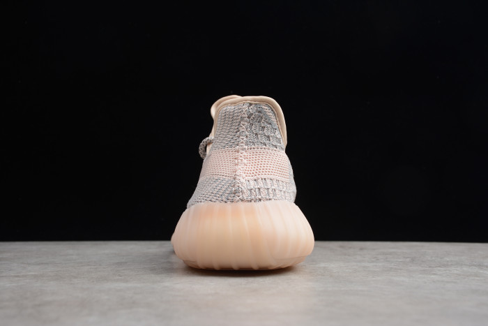 Yeezy 350 V2“Antlia ” FV5578
