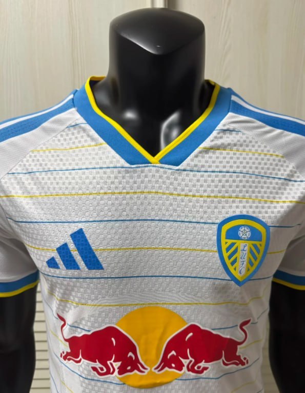 Leeds United Home Player Man Jersey 26/27