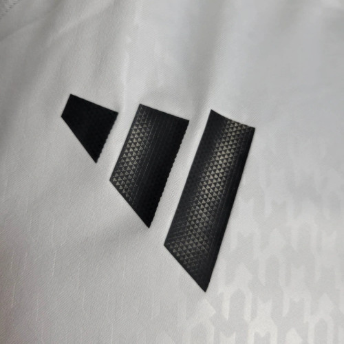 Real Madrid Home Player Jersey 24/25