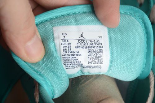 Air Jordan 1 Low Tropical Teal Sandy Beige DC0774 131