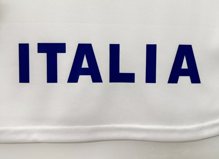Italy Retro Away Jersey 1996