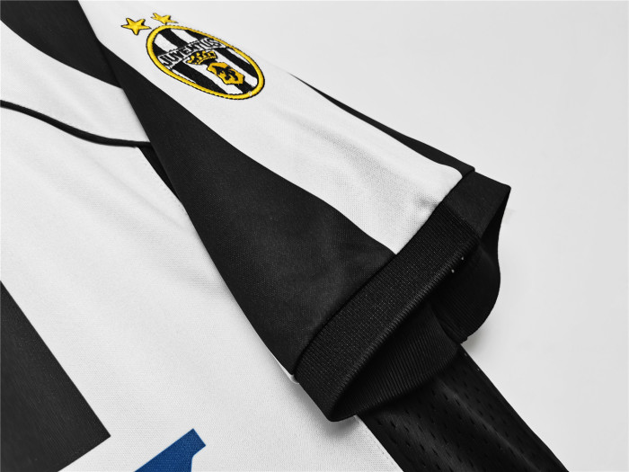 Juventus Home Retro Jersey 1997/98