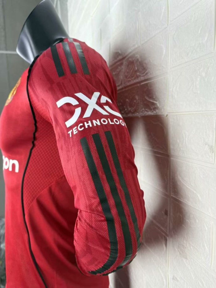 Manchester United Home Long Sleeve Player Jersey 25/26