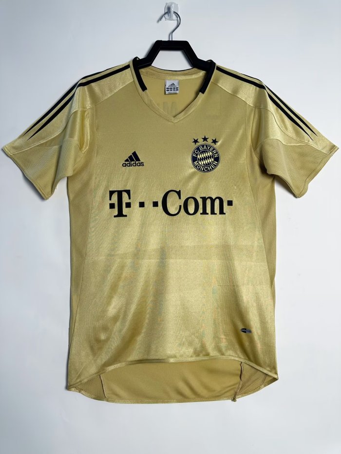 Bayern Munich Away Retro Jersey 2003/04