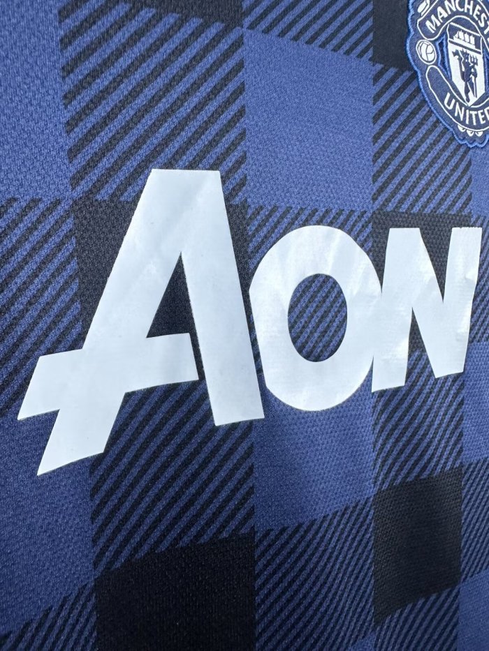 Manchester United Away Retro Long Sleeve Jersey 2013/14