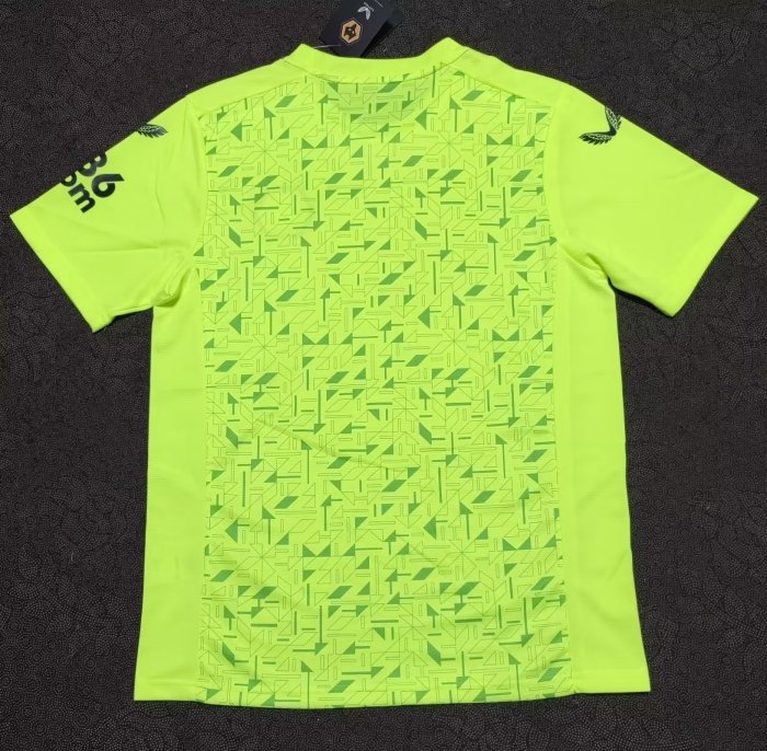 Wolves Away Goalkeeper Man Jersey 23/24