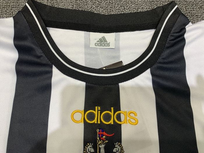 Newcastle United Home Long Sleeve Retro Jersey 1997/99