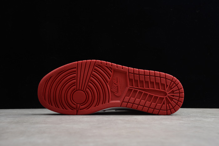Air Jordan 1 Mid “Chicago” 2020 554724-173