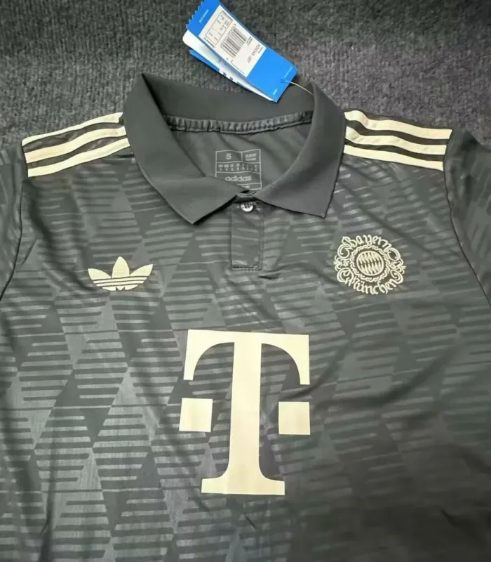 Bayern Munich Oktoberfest Man Jersey 24/25