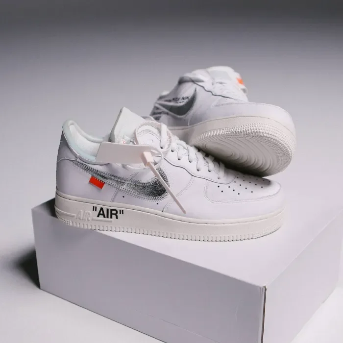 Conplex Con Off-White x MoMa x Air Force 1'07 Virgil White with Zip-Tie AV5210-100