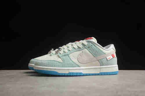 SB Dunk Low LX 'Year of the Dragon' FZ5065‑111