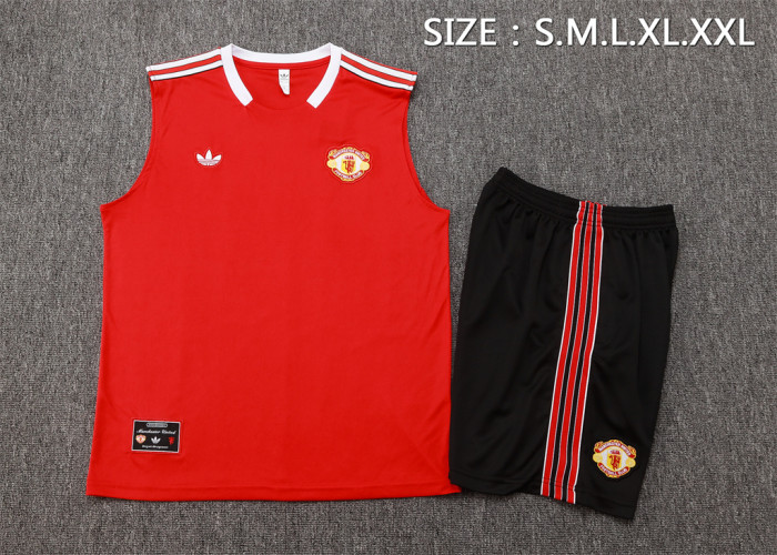 Manchester United Training Jersey 25/26