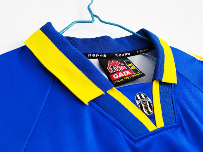 Juventus Away Retro Jersey 95/96