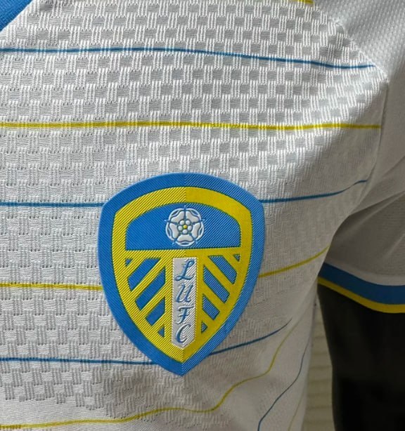 Leeds United Home Player Man Jersey 26/27