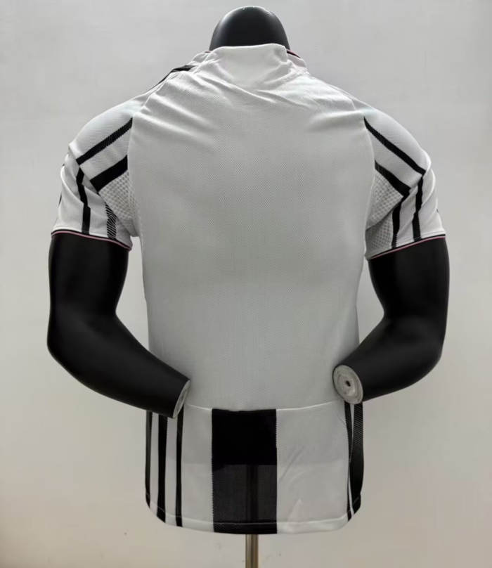 Juventus Home Man Player Jersey 25/26