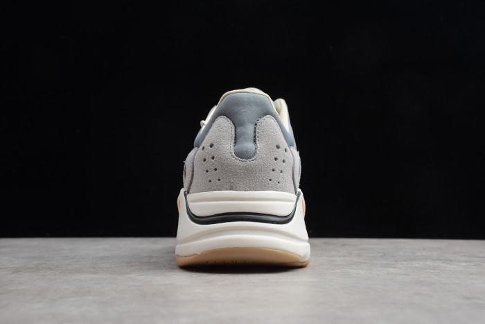 Yeezy Boost 700 Magnet FV9922