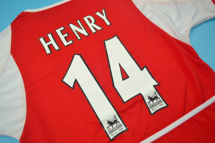 Arsenal Home Long Sleeve Retro Jersey 02/04