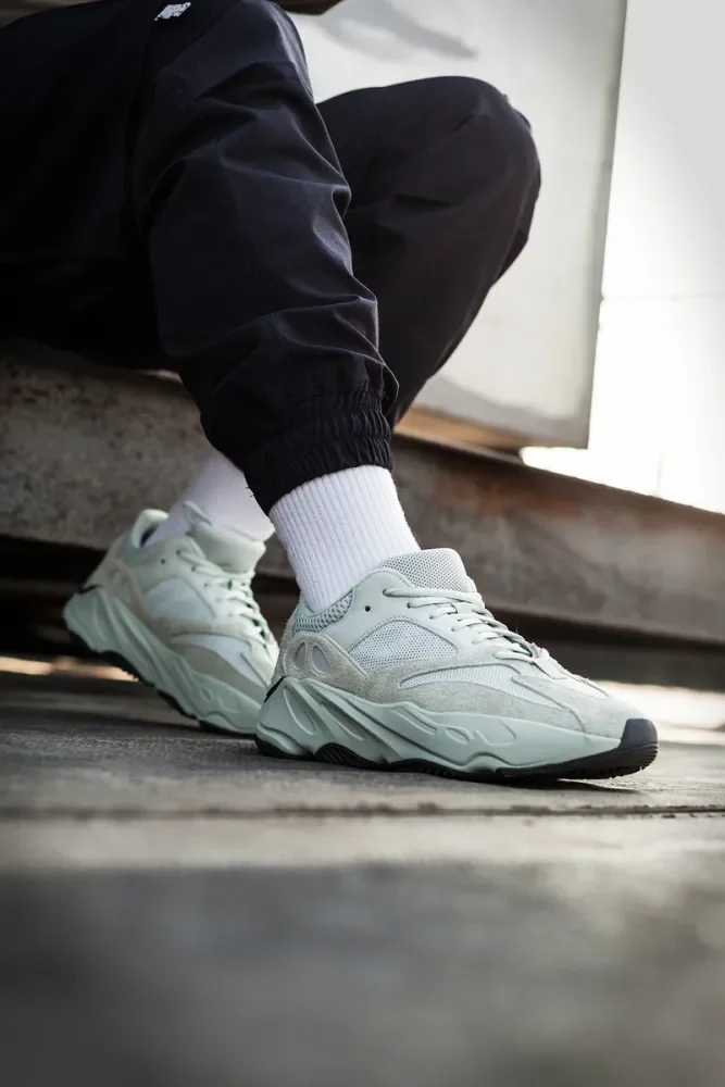 Yeezy Boost 700 Salt EG7487