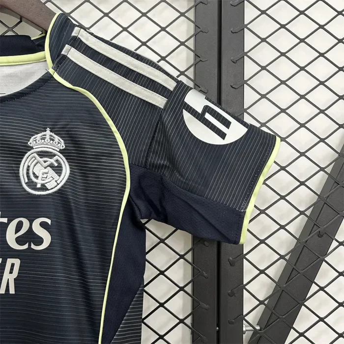 Real Madrid Away Kids Suit 25/26