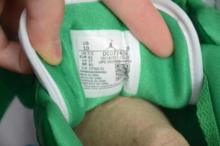 Air Jordan 1 Low Lucky Green DC0774-304