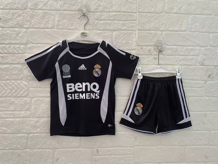Real Madrid Third Retro Kids Suit 2006/07
